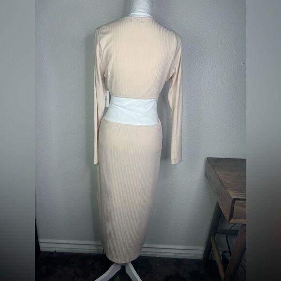 Bp open back cream bodycon dress Size M - Picture 3 of 3